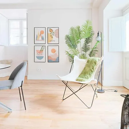 Downtown Charming - Poldras *