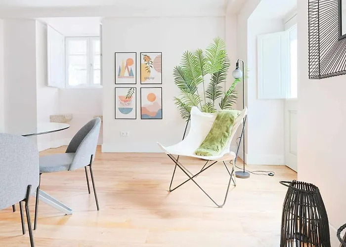 Downtown Charming - Poldras *